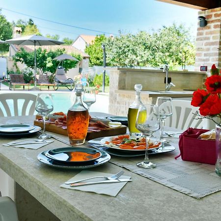 Villa Aromatica Vižinada Esterno foto